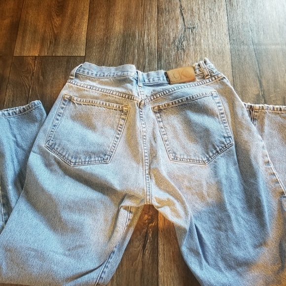 Vintage 90s Calvin Klein Womans Relaxed Fit Jeans in Light Blue - Picture 3 of 4
